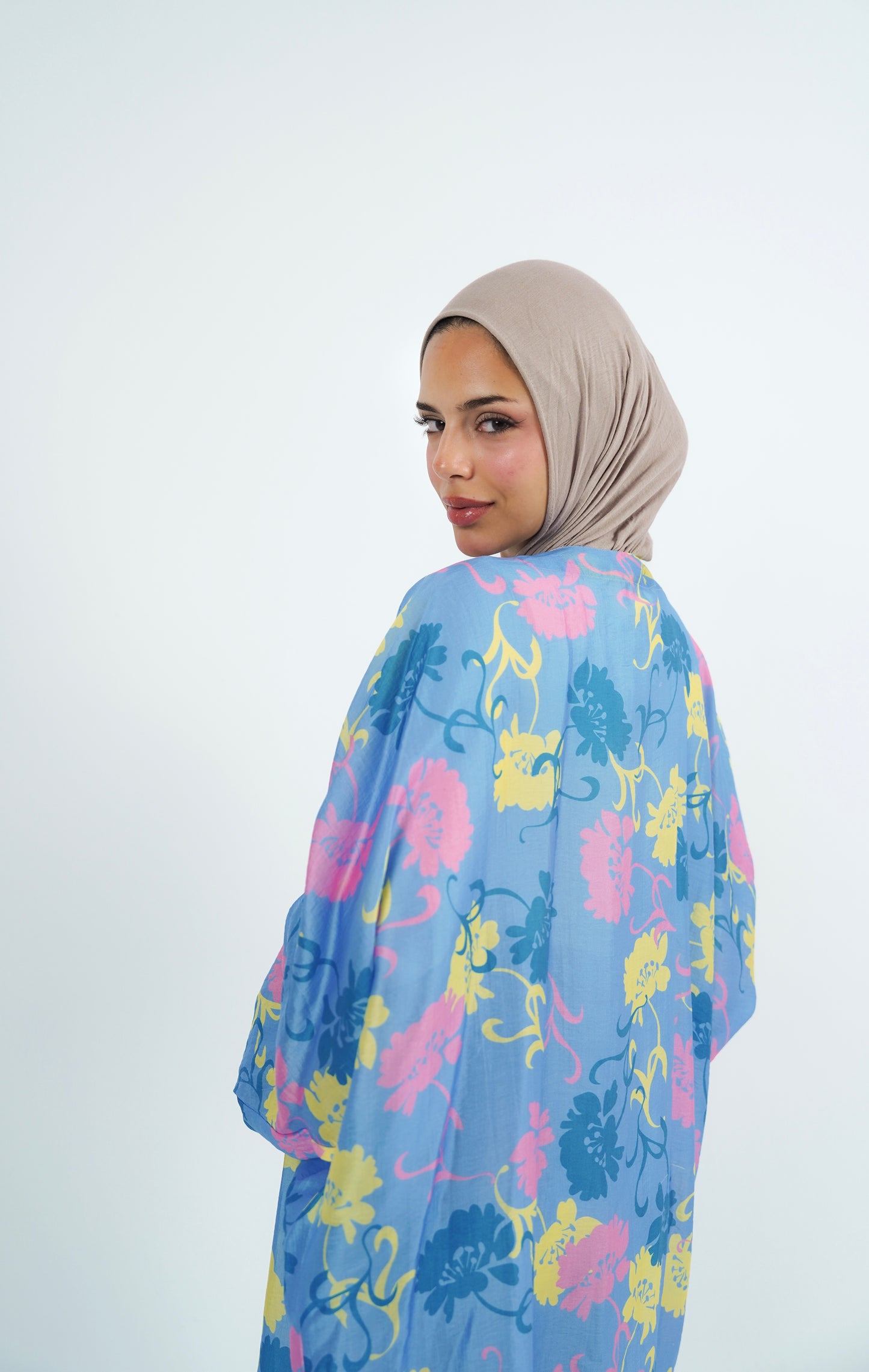 PASTEL FLORAL KIMONO
