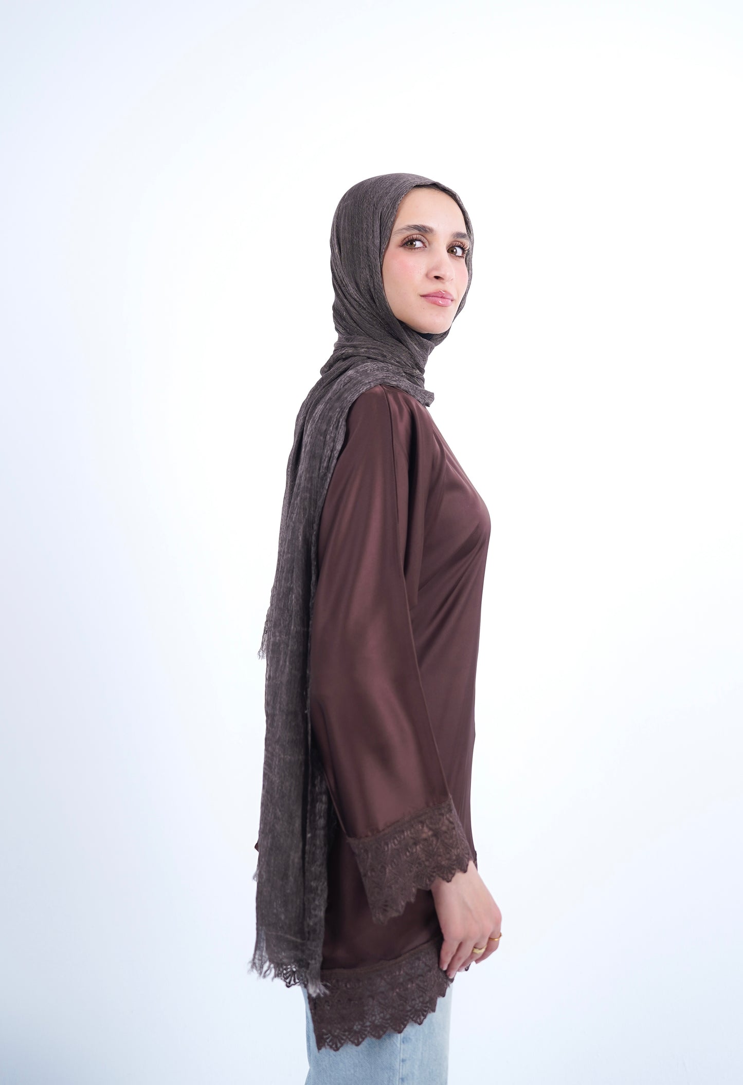 THE LACE STAIN TOP