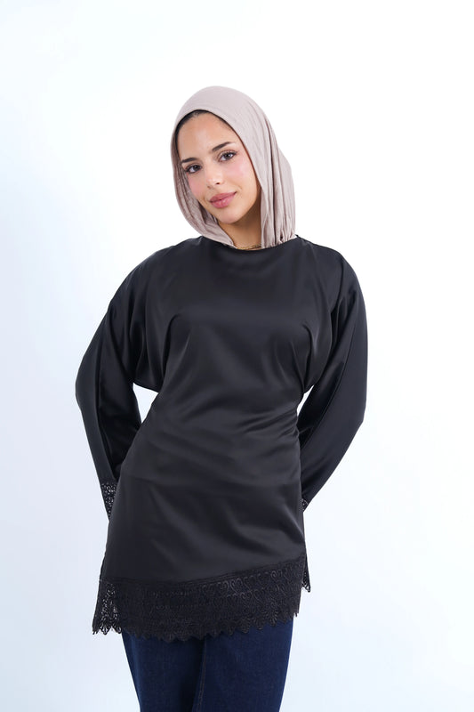 THE LACE STAIN TOP